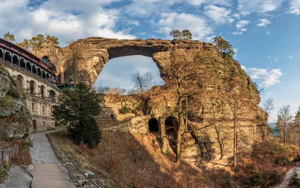 Tipy na výlet v Českém Švýcarsku: Objevte kouzlo pískovcové krajiny