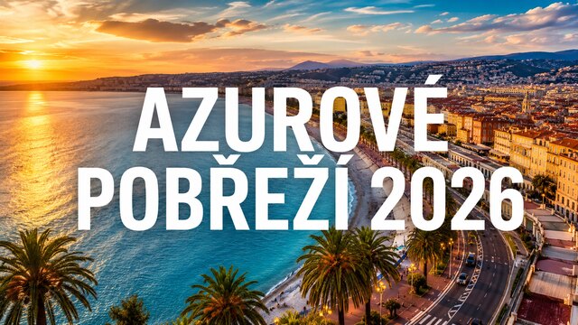 Pobřeží Nice a Azurové pobřeží s tyrkysovým mořem při západu slunce