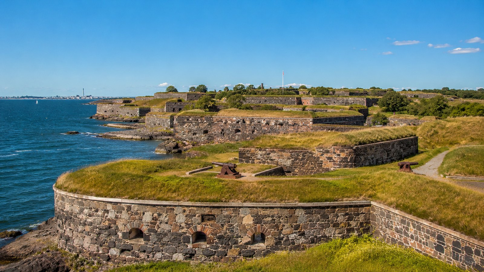 Mořská pevnost Suomenlinna u Helsinek